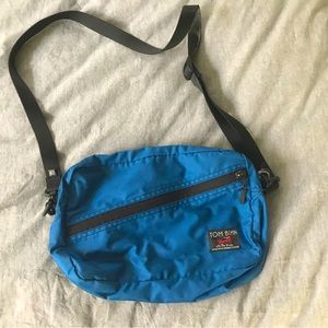 Tom Bihn Packing Cube shoulder bag in Cobalt 210 Cerylon. Excellent condition!